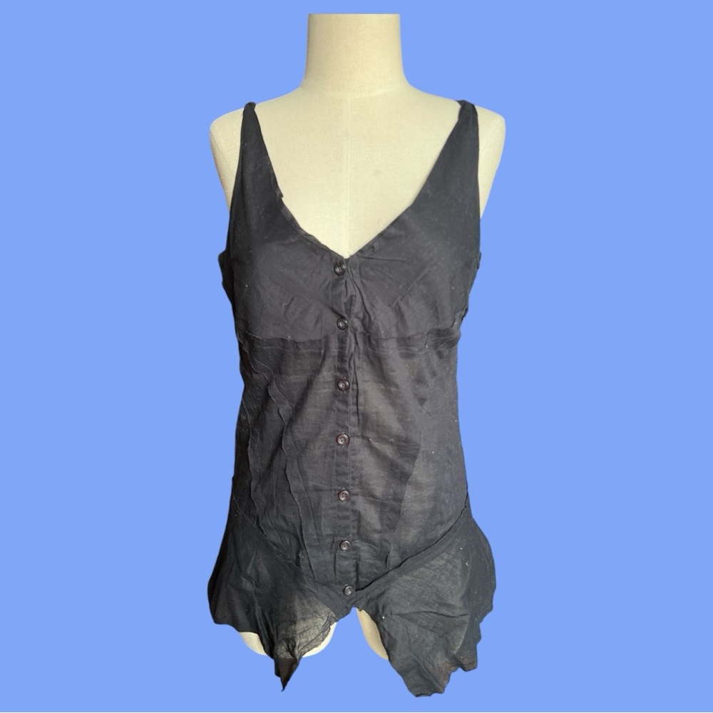 UO Lux sheer handkerchief button up tank - Picture 4 of 5